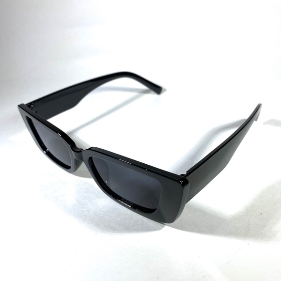 Babe with the power Jet Black sunglasses Retro WOW - Picture 5 of 5